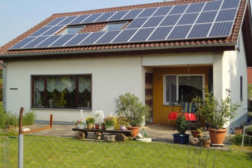 在云南如何选择合适的光伏支架厂家