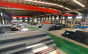 厂家直销 没有中间商赚差价 选用好的光伏支架材料 真材实料 扎实可靠